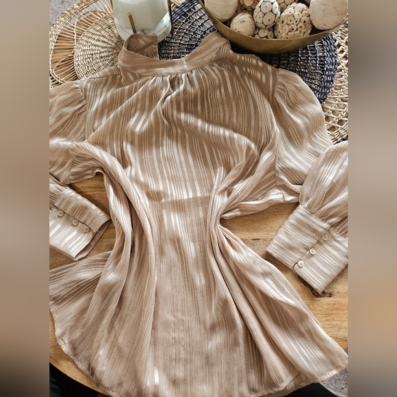 Nwt Express blouse- xl - Picture 2 of 9